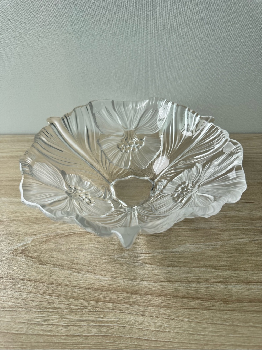 Mikasa Hibiscus Frost Glass Bowl 9” Floral Centerpiece Made in Germany